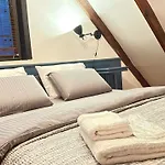 Apartment Heart Of Cozy Loft With Fireplace *