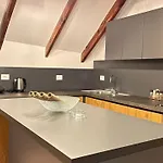 Apartment Heart Of Cozy Loft With Fireplace