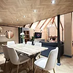 Heart Of Cozy Loft With Fireplace Tirana