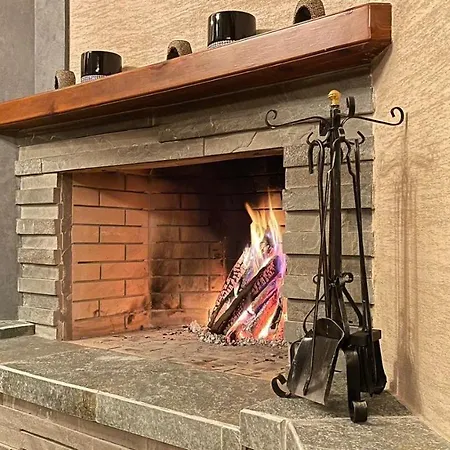 Heart Of Cozy Loft With Fireplace * Tirana