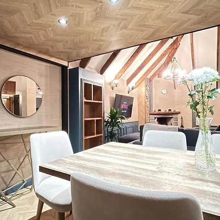 Heart Of Cozy Loft With Fireplace Apartment Tirana
