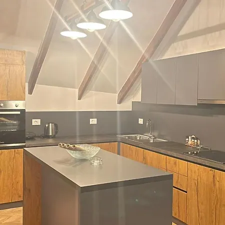 Heart Of Cozy Loft With Fireplace Apartament