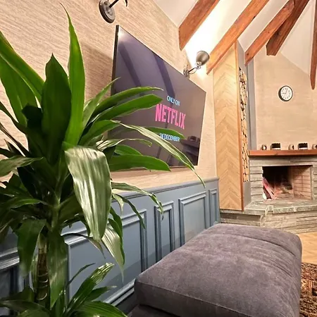 Apartament Heart Of Cozy Loft With Fireplace